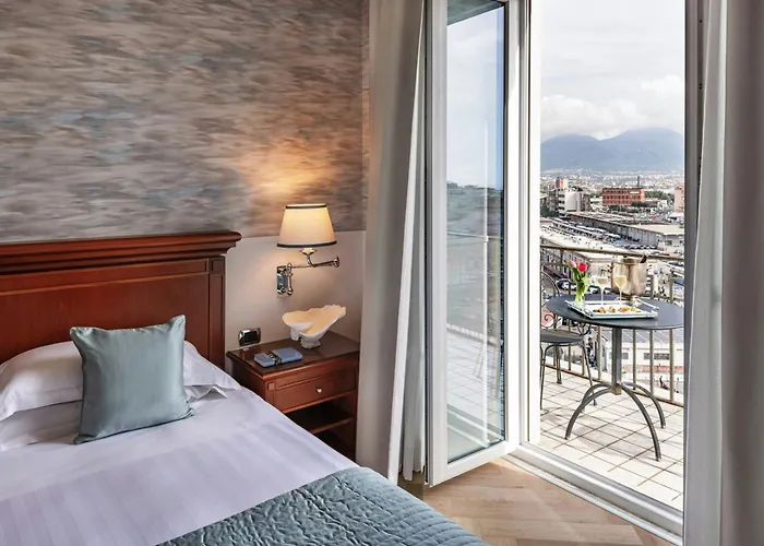 特米努斯星际酒店 那不勒斯