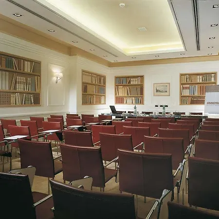Starhotels Terminus فندق 4*