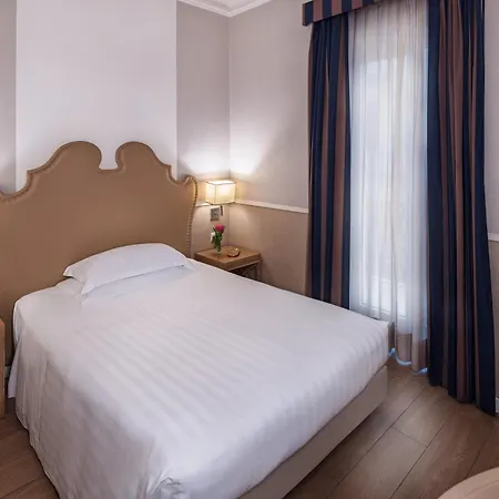 Starhotels Terminus 4* Nápoly