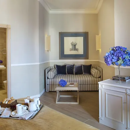 מלון Starhotels Terminus נאפולי