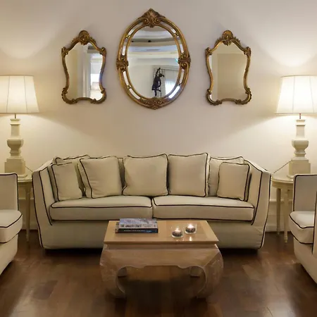 Starhotels Terminus נאפולי