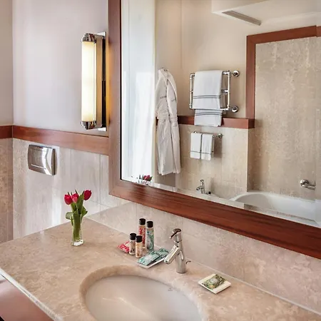 Starhotels Terminus Hotel 4*