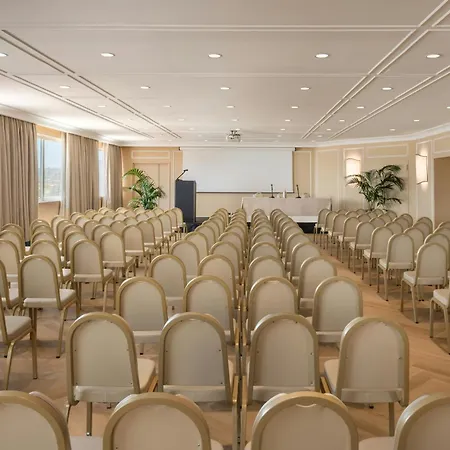 فندق Starhotels Terminus 4*