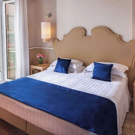 Starhotels Terminus 4* Napoli