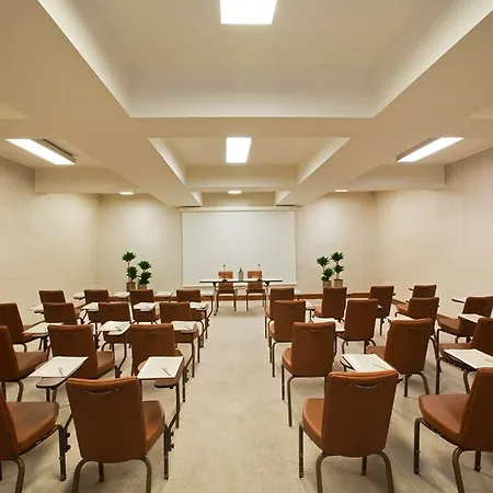 Starhotels Terminus 4* Nápoly