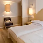 Starhotels Terminus 4* Nápoles