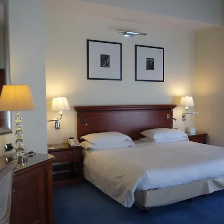 Starhotels Terminus 4*