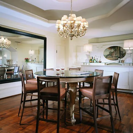 Starhotels Terminus 4* Neapel