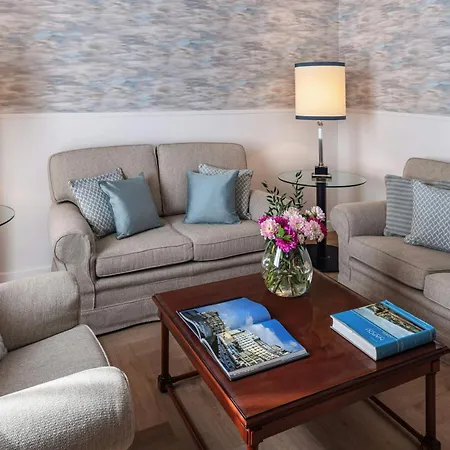 Starhotels Terminus 4* Neapel