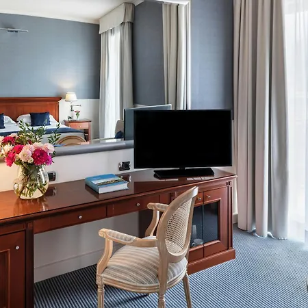 Starhotels Terminus 4*