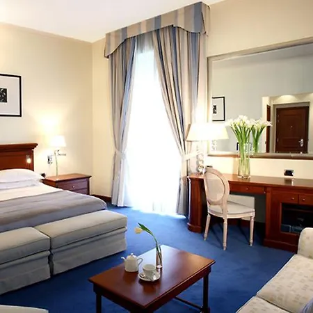 Starhotels Terminus 4* Naples