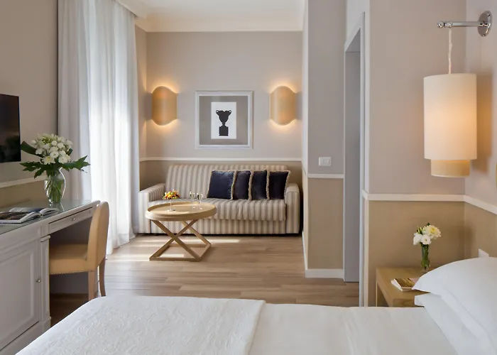 Starhotels Terminus 4* Неаполь