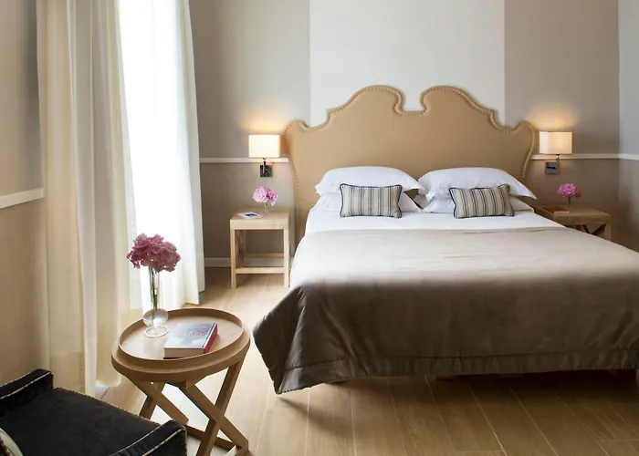 Starhotels Terminus Отель Неаполь