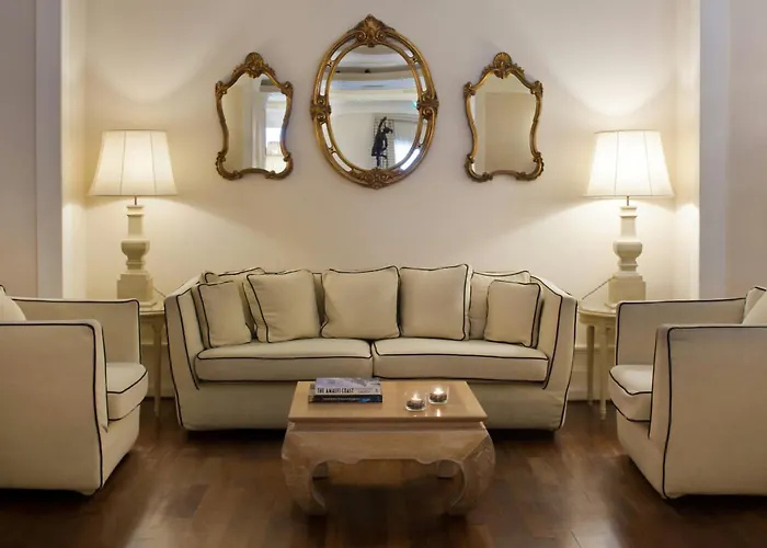 Starhotels Terminus Неаполь