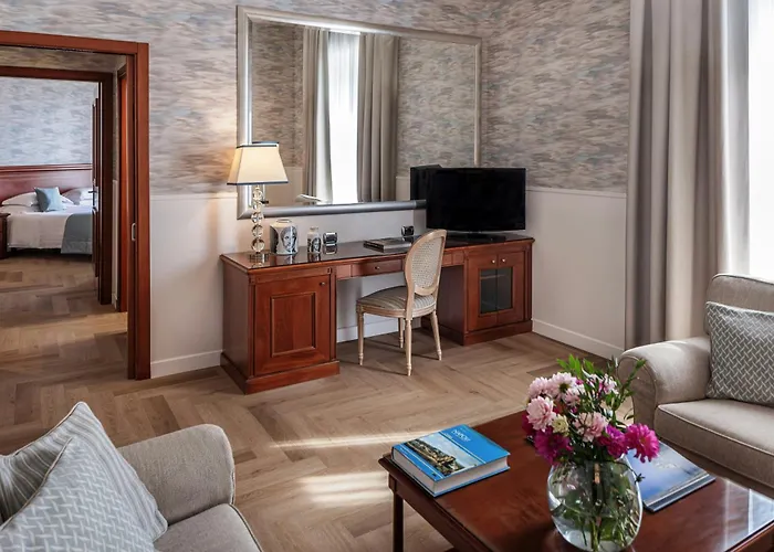 Отель Starhotels Terminus