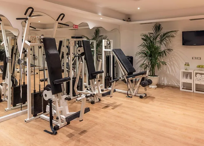 Starhotels Terminus Неаполь