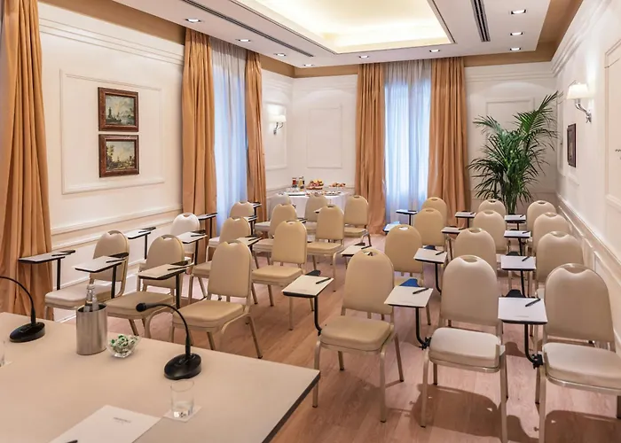 Starhotels Terminus Отель Неаполь