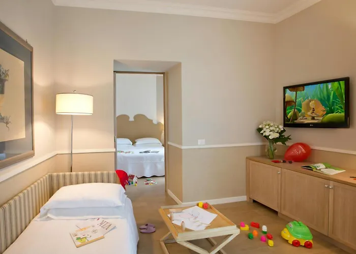 Starhotels Terminus Неаполь