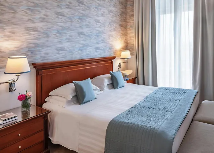 Starhotels Terminus Hotel Napoli